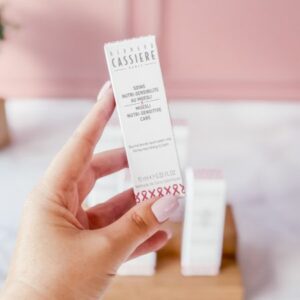 Le baume à lèvres nourrissant au miel - Edition Limitée Octobre Rose